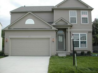 9792 Nicole Ln, Olmsted Falls, OH