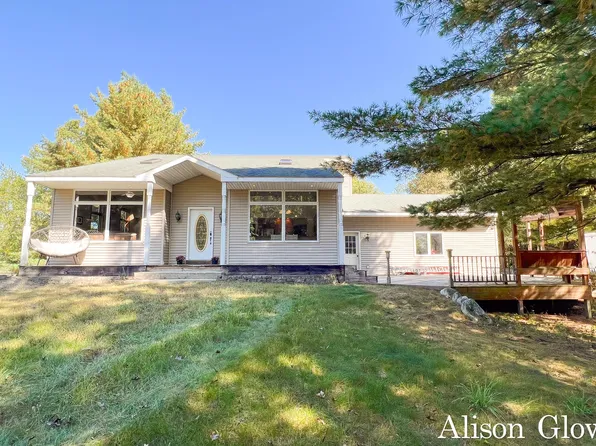 23794 Cutler Rd, Newaygo, MI 49337