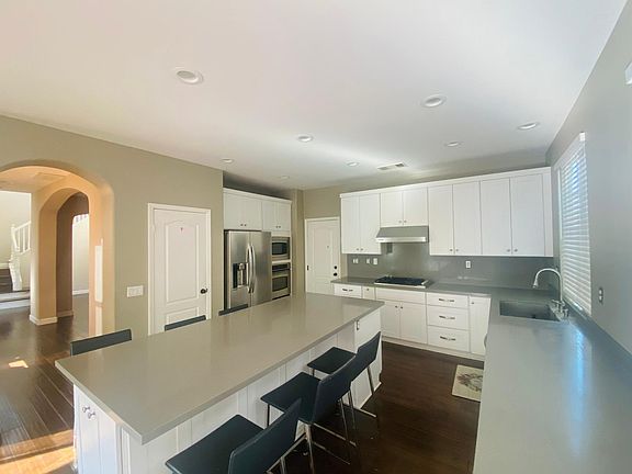 5th image of 27207 Valderrama Dr