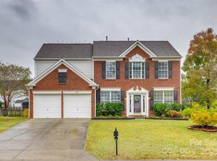 6092 Creekview Ct, Harrisburg, NC 28075