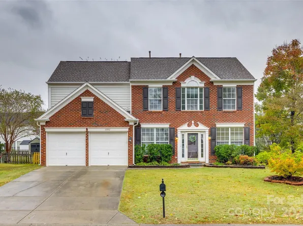 6092 Creekview Ct, Harrisburg, NC 28075