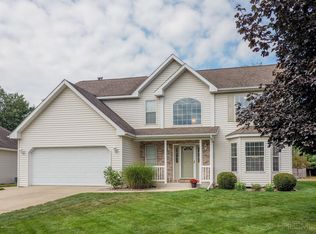 5902 Baywood Dr, Portage, MI 49024