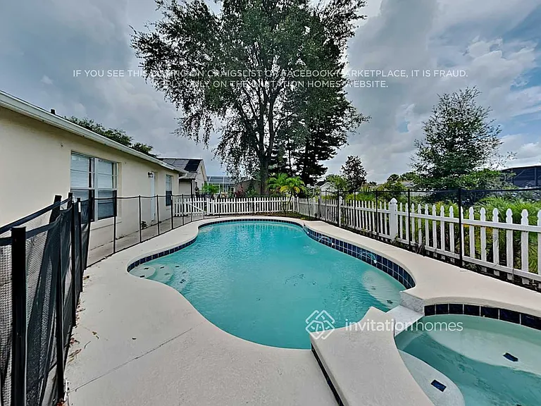 7792 Indian Ridge Trl N — Photo 16