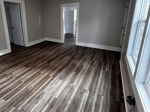 2nd image of 520/522 Shasta Ave