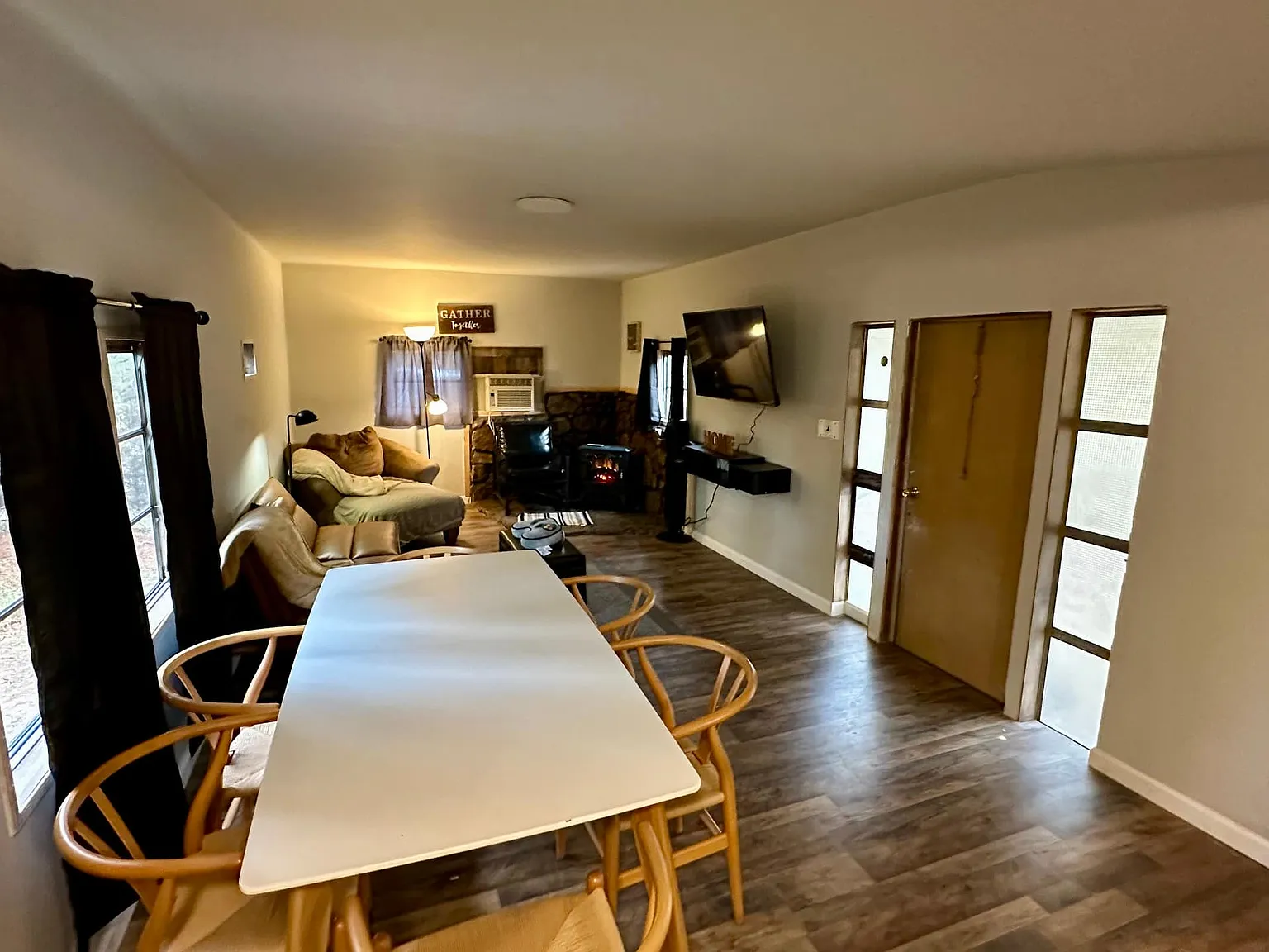 2 bed, 672 sqft, $875 — Photo 3