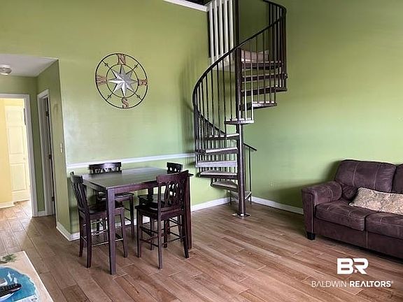 5th image of 1485 W Lagoon Ave #202