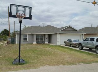 410 E Farris St, Carlsbad, NM 88220