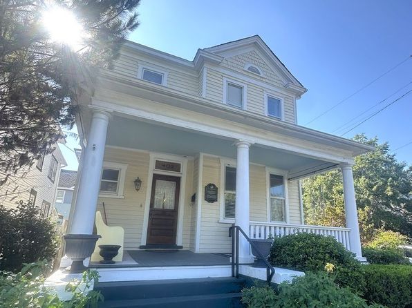 402 S 5th Ave
