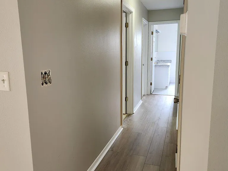 603 Powell St — Photo 15