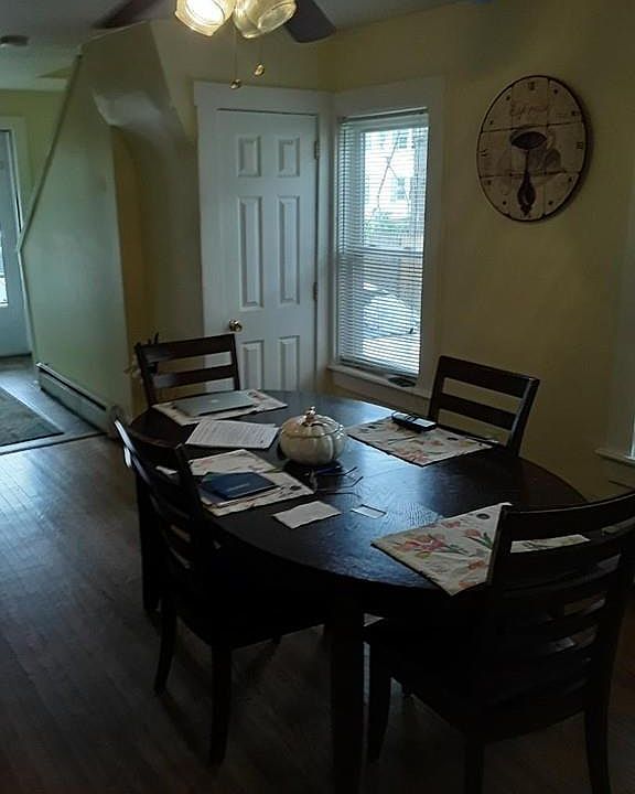 2nd image of 137 Noel St