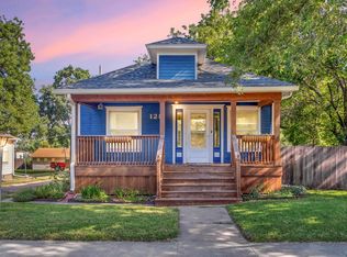 128 E 9th St, Newton, KS 67114