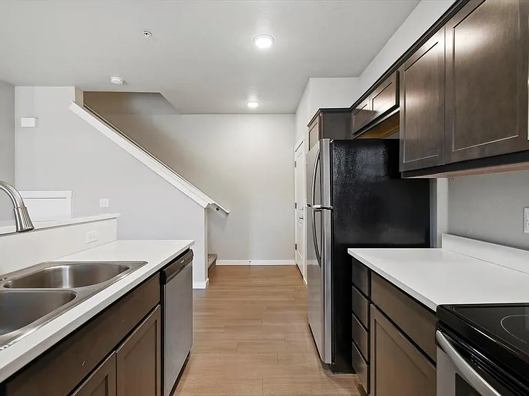White Hawk Townhomes — Photo 39