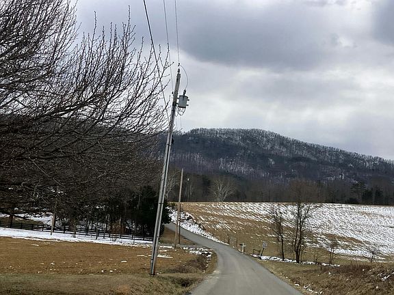 4th image of 480 Tweed Springs Rd