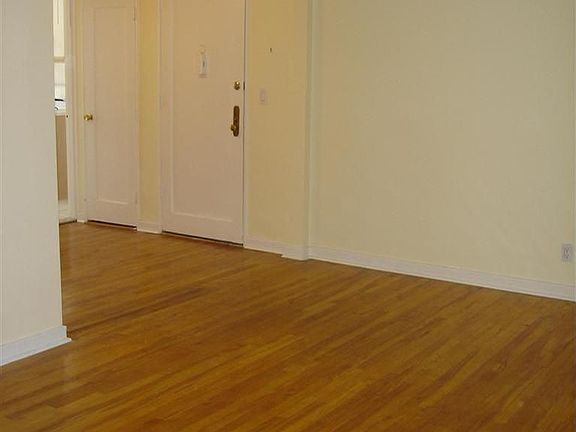 3rd image of 14 Winchester Ave APT 1A