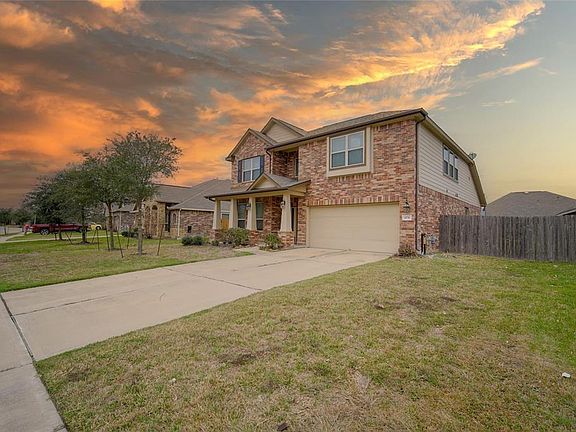 3rd image of 6731 Trinity Trail Ln