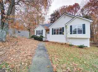 6360 Countryland Dr, Dawsonville, GA 30534