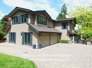 3254 78th Pl NE, Medina, WA 98039