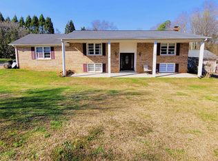 1611 Powdersville Rd, Easley, SC 29642