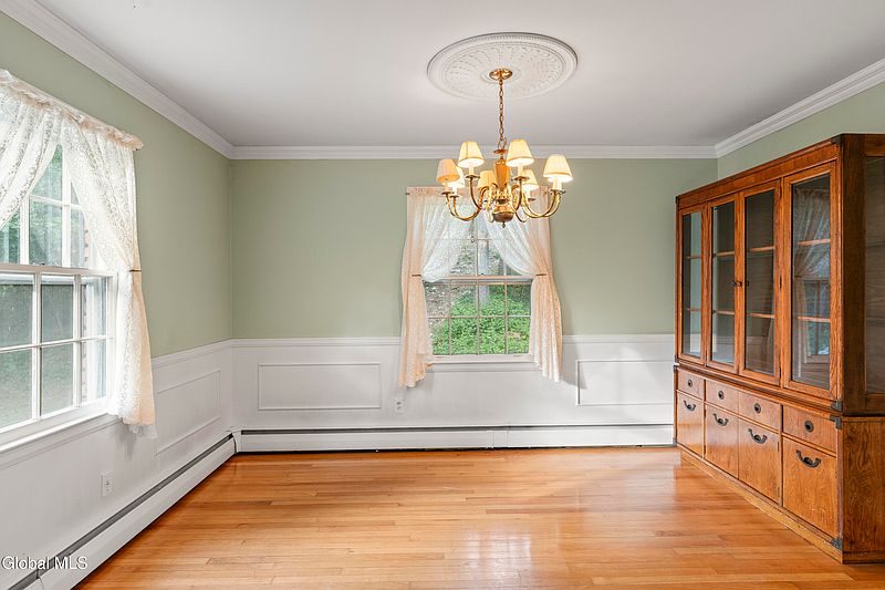 3rd image of 193 Pine Ridge Drive