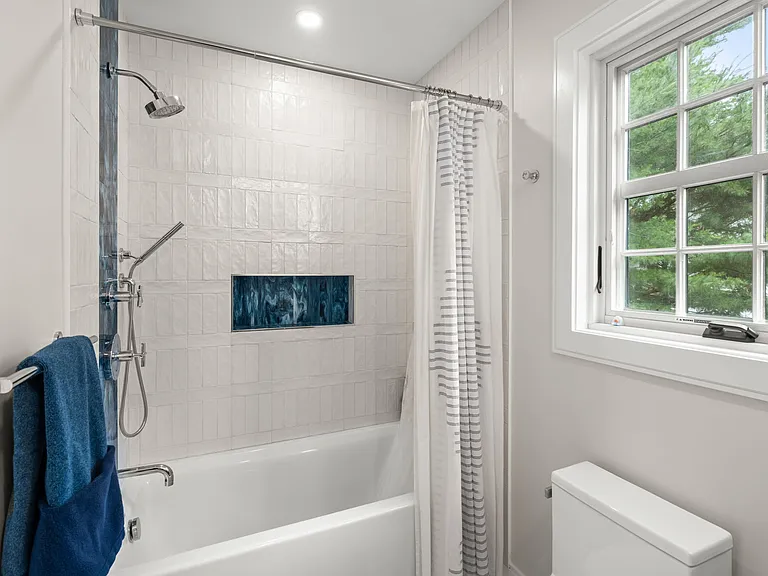 8 Bates Ct — Photo 28