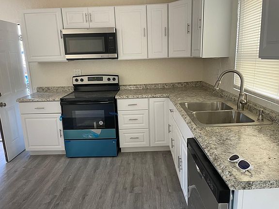 3rd image of 625 16th Ave S #A