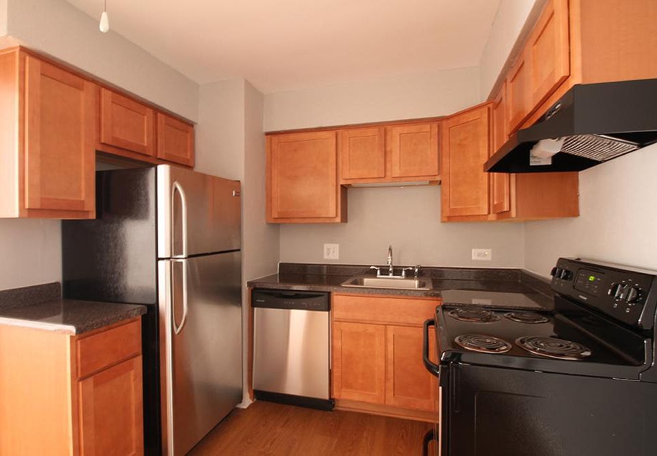 1st image of 133 Rockford Ave APT 7