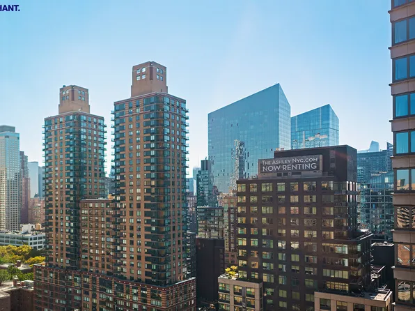 100 Riverside Boulevard image 9 of 21