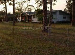 8946 SW Tropical Ave, Stuart, FL 34997