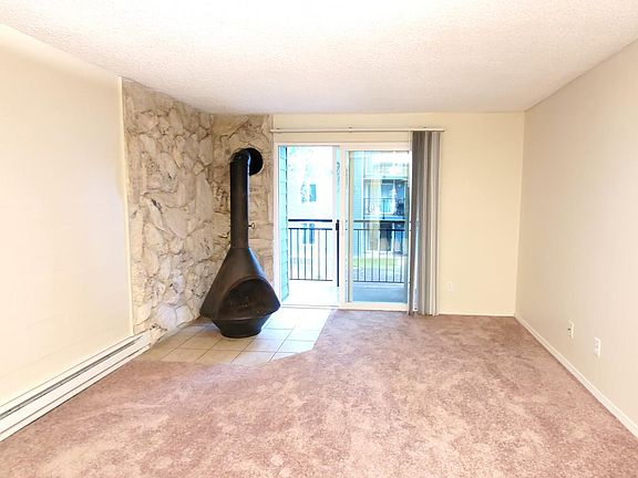 2nd image of 14660 NE 31st St APT C206