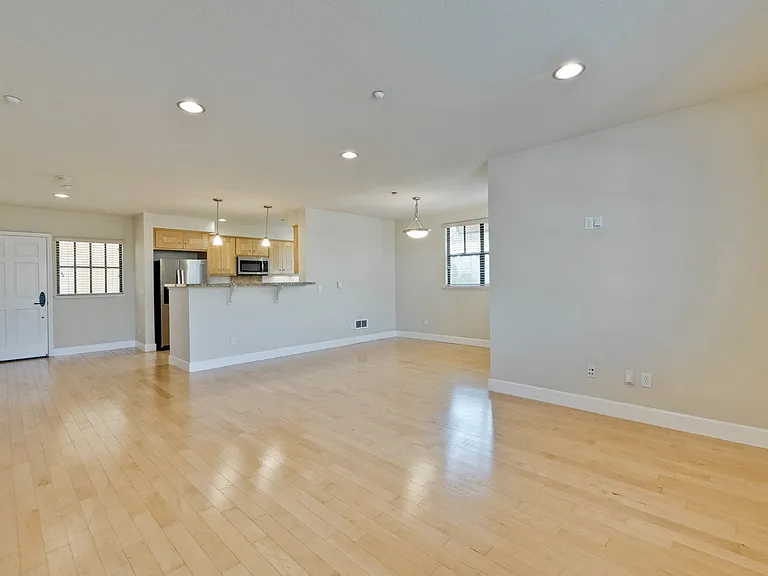 1765 E Bayshore Rd #216 — Photo 4