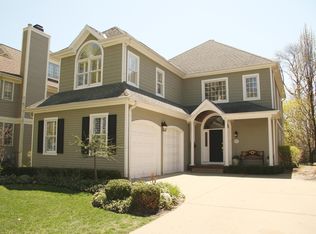 982 Oak St, Winnetka, IL 60093