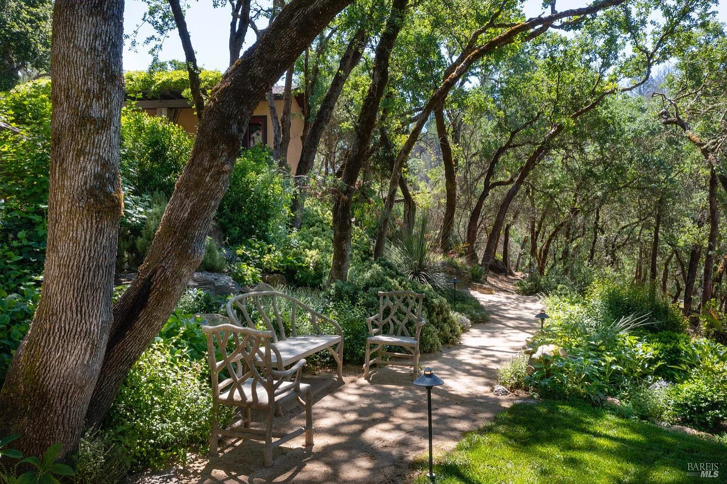 1250 Oakwood Lane - 6bd/8ba, 6,800 sqft - in Saint Helena, CA