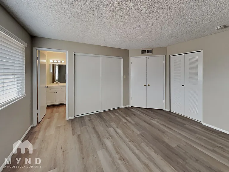 7233 W San Miguel Ave — Photo 11