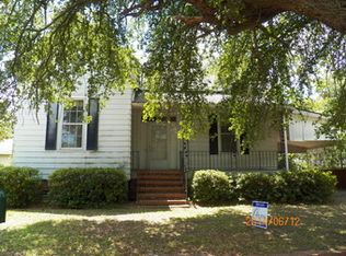 319 S Church St, Manning, SC 29102