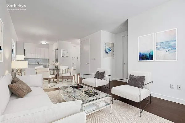Sold by Sotheby's International Realty | media 1