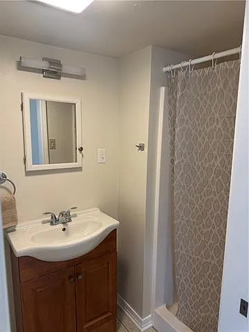 355 Roseland Pkwy — Photo 9