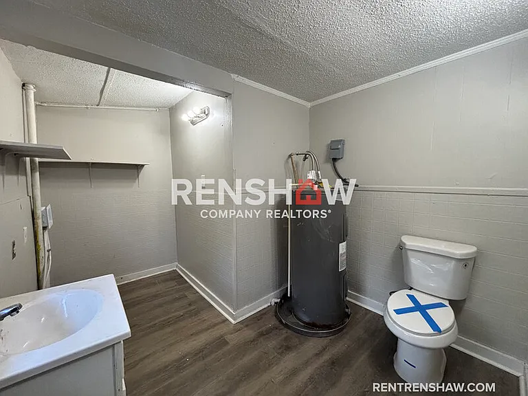 3076 Harvester Ln E — Photo 18