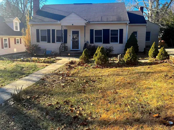 19314 Weaver Rd, Triangle, VA 22172