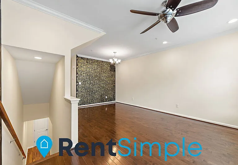 15375 Rosemont Manor Dr — Photo 9