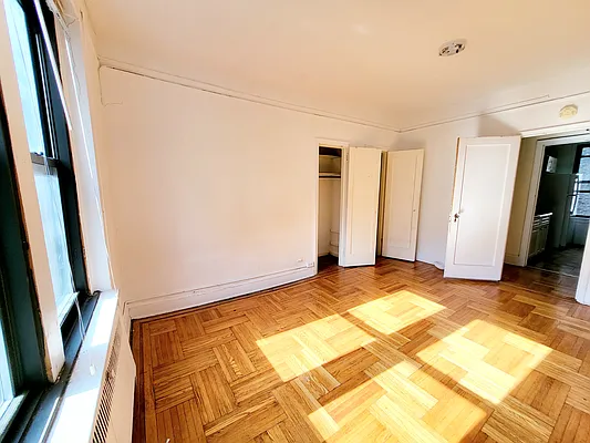 Rented by Douglas Elliman | media 8