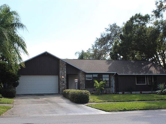 3rd image of 950 Wexford Leas Blvd
