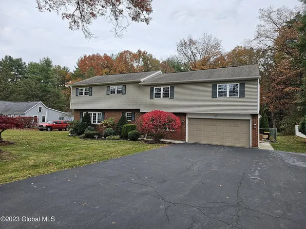 1073 Shave Road, Schenectady, NY 12303