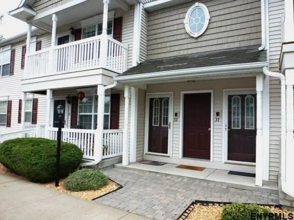 33 Riverside Dr, Rotterdam Junction, NY 12150