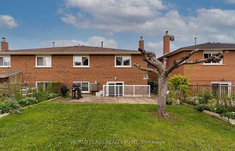 Brampton House for rent - 3 Bedrooms — photo 14