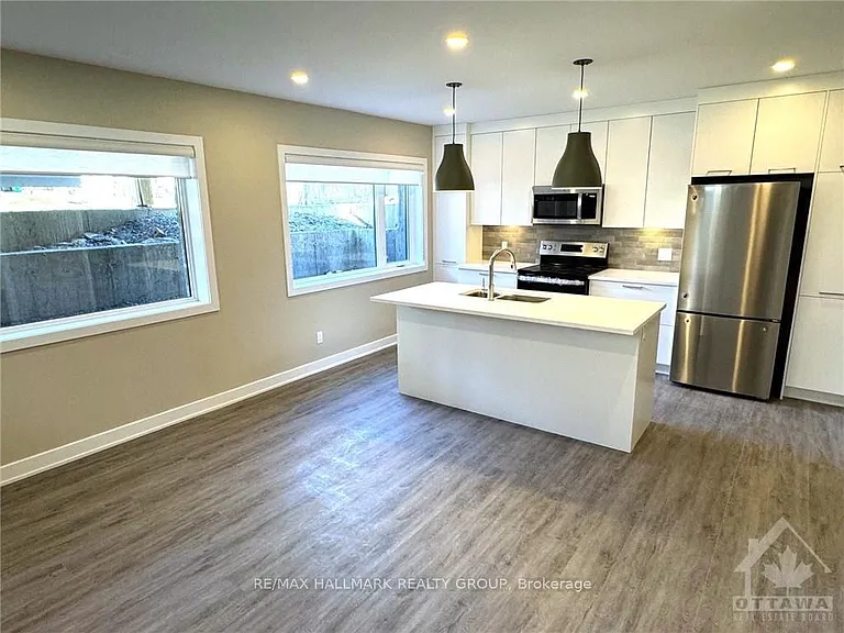 320 Mona Ave #B — Photo 4