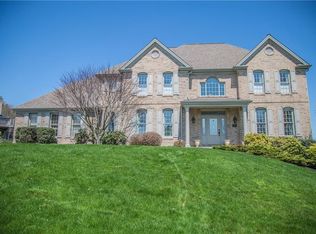 603 Saint Lawrence Ln, Gibsonia, PA 15044