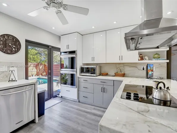 89 Juniper Rd, Hollywood, FL 33021