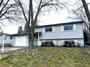 4N387 3rd Ave, Addison, IL 60101