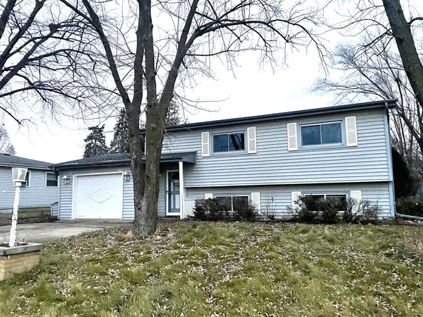 4N387 3rd Ave, Addison, IL 60101