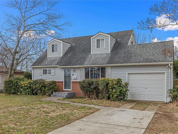 3rd image of 1049 Ferry Plantation Rd